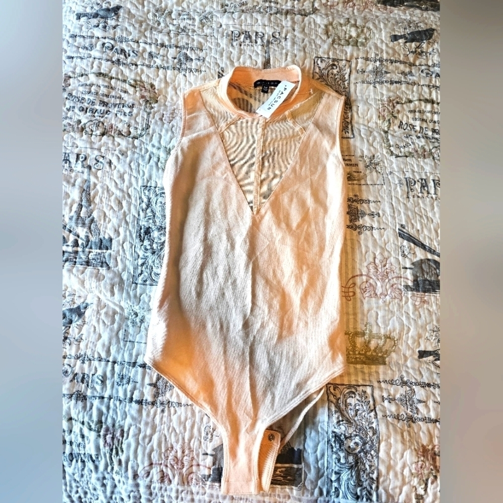 NWT Kendall & Kylie Nude Ribbed Bodysuit M PacSun Exclusive Sleeveless High Neck